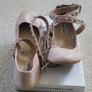 Steve Madden blush leather flats.